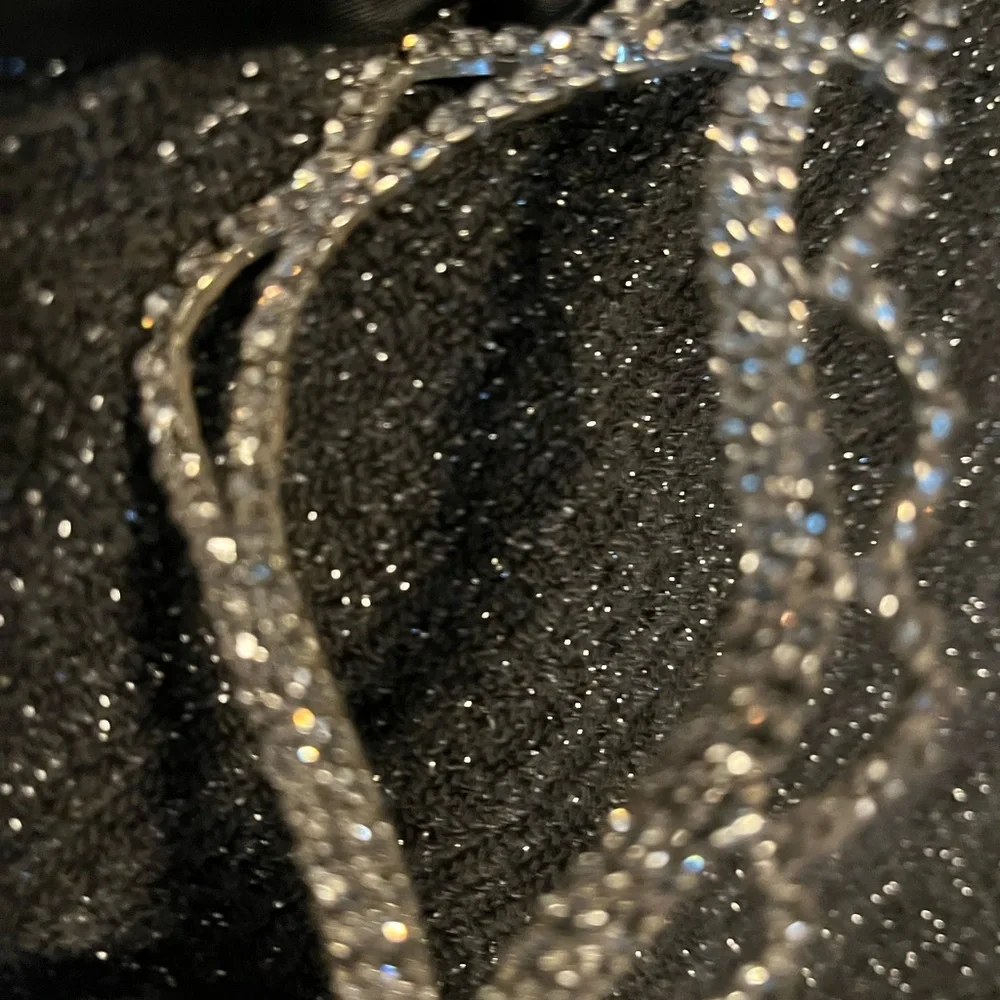 Elegant Crystal Masquerade Mask - Picture 2 of 4